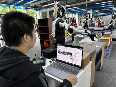 年產(chǎn)超六百萬條！石景山人形機(jī)器人數(shù)據(jù)訓(xùn)練中心啟動運(yùn)行，助力智能未來